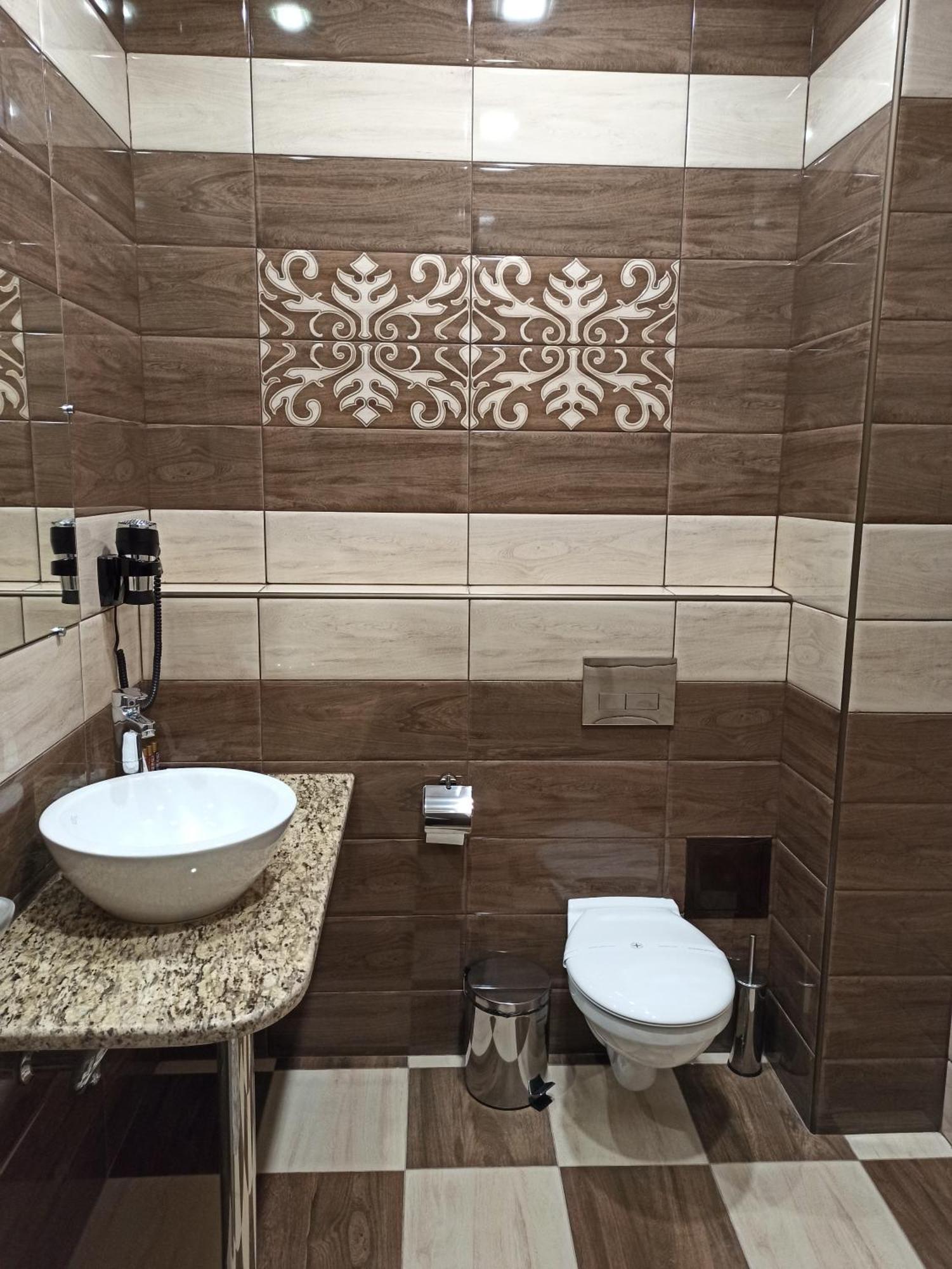 Hotel Хотел Театъръ Plewen Exterior foto