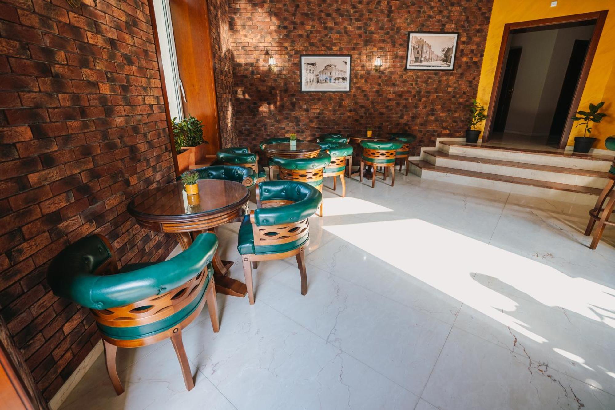 Hotel Хотел Театъръ Plewen Exterior foto